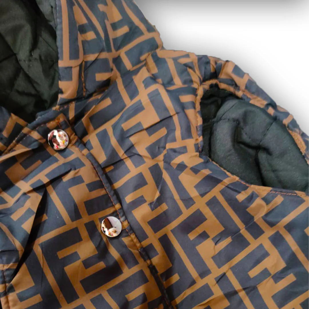 Cappotto con cappuccio - smanicato - luxury - immagine 4