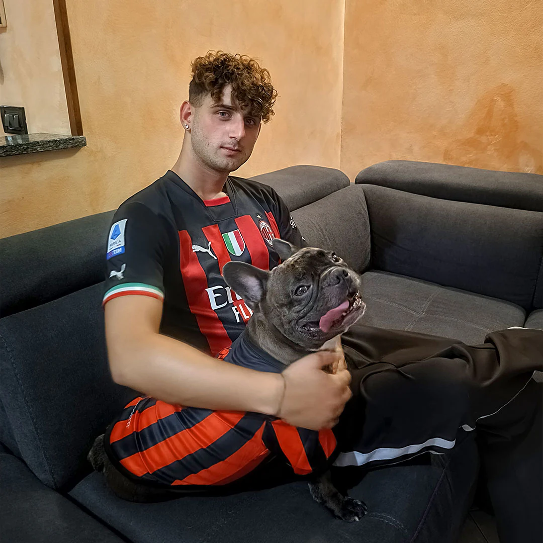 Maglietta rossonera personalizzata da calcio - con maniche - per cani da 2 a 40kg - immagine 5